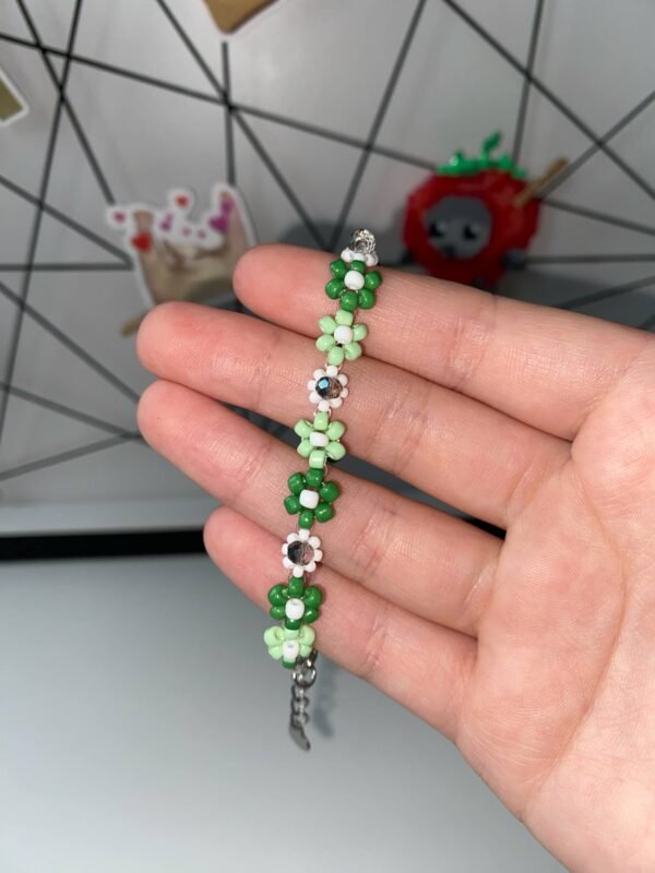 Hellebore bracelet